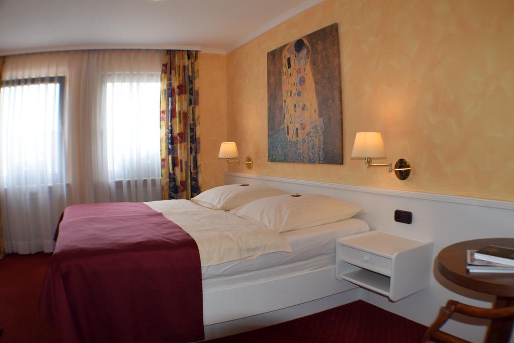 אסן Hotel Landhaus Knappmann מראה חיצוני תמונה